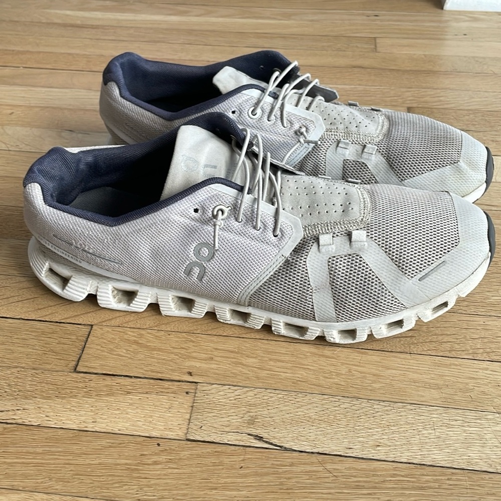 On Cloud 5 Running Shoes. Size 12.5.